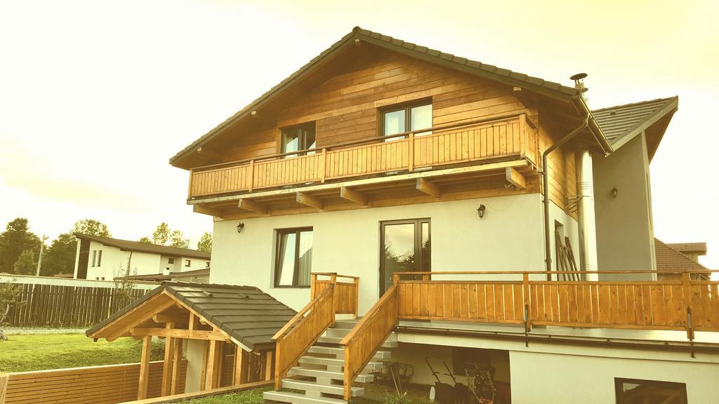 Villa Swiss Săcele Exterior foto